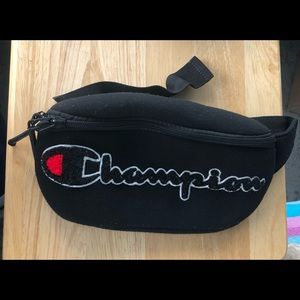 Champion Fanny Pack